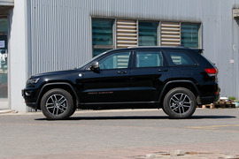 2017款Jeep大切诺基