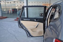 2012款中华V5