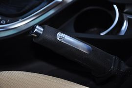 2012款中华V5