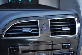 2012款中华V5