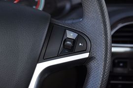 2012款中华V5