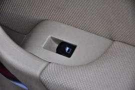 2012款中华V5