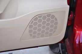 2012款中华V5