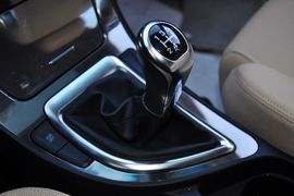 2012款中华V5