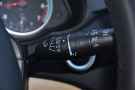 2012款中华V5