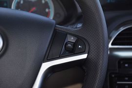 2012款中华V5