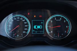 2012款中华V5