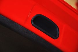 2012款东风悦达起亚K2两厢1.4GLS手动版