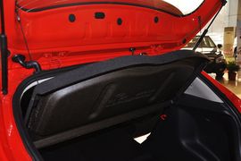 2012款东风悦达起亚K2两厢1.4GLS手动版