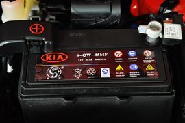 2012款东风悦达起亚K2两厢1.4GLS手动版