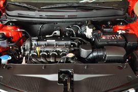 2012款东风悦达起亚K2两厢1.4GLS手动版