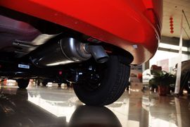 2012款东风悦达起亚K2两厢1.4GLS手动版