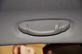 2012款东风悦达起亚K2两厢1.4GLS手动版