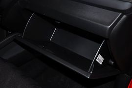 2012款东风悦达起亚K2两厢1.4GLS手动版