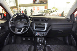 2012款东风悦达起亚K2两厢1.4GLS手动版