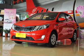 2012款东风悦达起亚K2两厢1.4GLS手动版