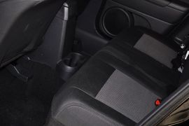 2012款Jeep吉普指南者2.0L运动型