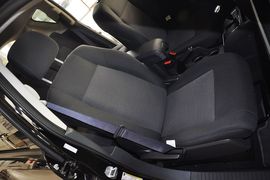 2012款Jeep吉普指南者2.0L运动型