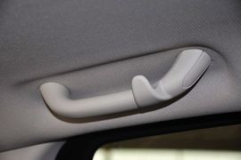 2012款Jeep吉普指南者2.0L运动型