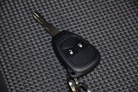 2012款Jeep吉普指南者2.0L运动型