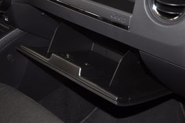 2012款Jeep吉普指南者2.0L运动型