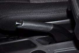 2012款Jeep吉普指南者2.0L运动型