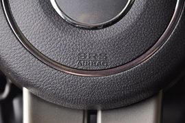 2012款Jeep吉普指南者2.0L运动型