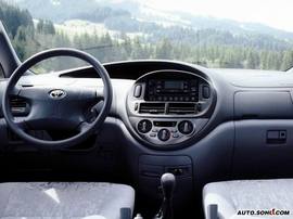 2000款Previa(欧版)