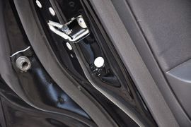 2012款Jeep吉普指南者2.4L豪华型