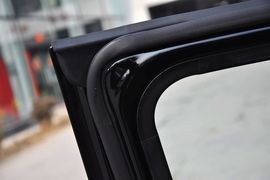2012款Jeep吉普指南者2.4L豪华型