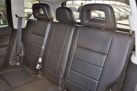 2012款Jeep吉普指南者2.4L豪华型