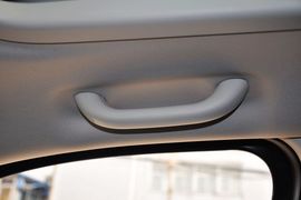 2012款Jeep吉普指南者2.4L豪华型