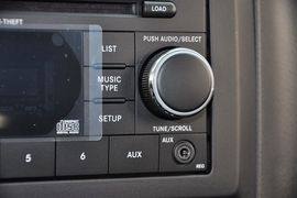 2012款Jeep吉普指南者2.4L豪华型