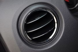 2012款Jeep吉普指南者2.4L豪华型