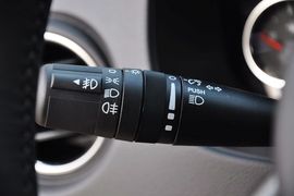 2012款Jeep吉普指南者2.4L豪华型