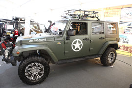   JEEP牧马人雅森改装车展实拍