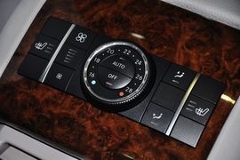 2011款奔驰R500