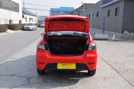 长安新悦翔三厢1.5MT豪华型