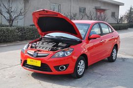 长安新悦翔三厢1.5MT豪华型