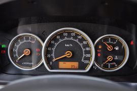 长安新悦翔三厢1.5MT豪华型