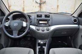 长安新悦翔三厢1.5MT豪华型