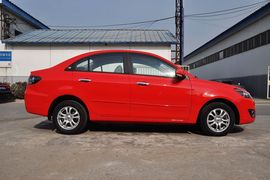 长安新悦翔三厢1.5MT豪华型