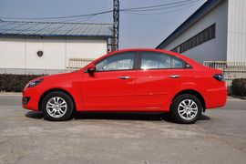 长安新悦翔三厢1.5MT豪华型