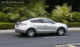 《汽车之友》试驾讴歌ZDX全地形轿跑车