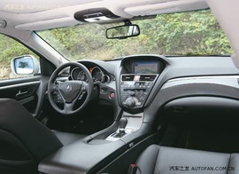 《汽车之友》试驾讴歌ZDX全地形轿跑车