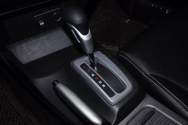 2012款东风本田思域2.0L