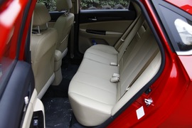 2012款长安逸动1.6L手动试驾实拍