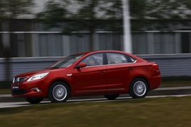2012款长安逸动1.6L手动试驾实拍