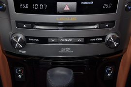 2012款雷克萨斯LX570