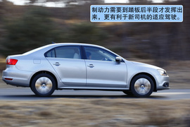 2012款一汽大众全新速腾1.4TSI旗舰型深度测试